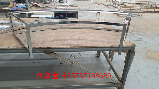 不忘初心珠寶展柜制作現(xiàn)場(chǎng)實(shí)圖.jpg